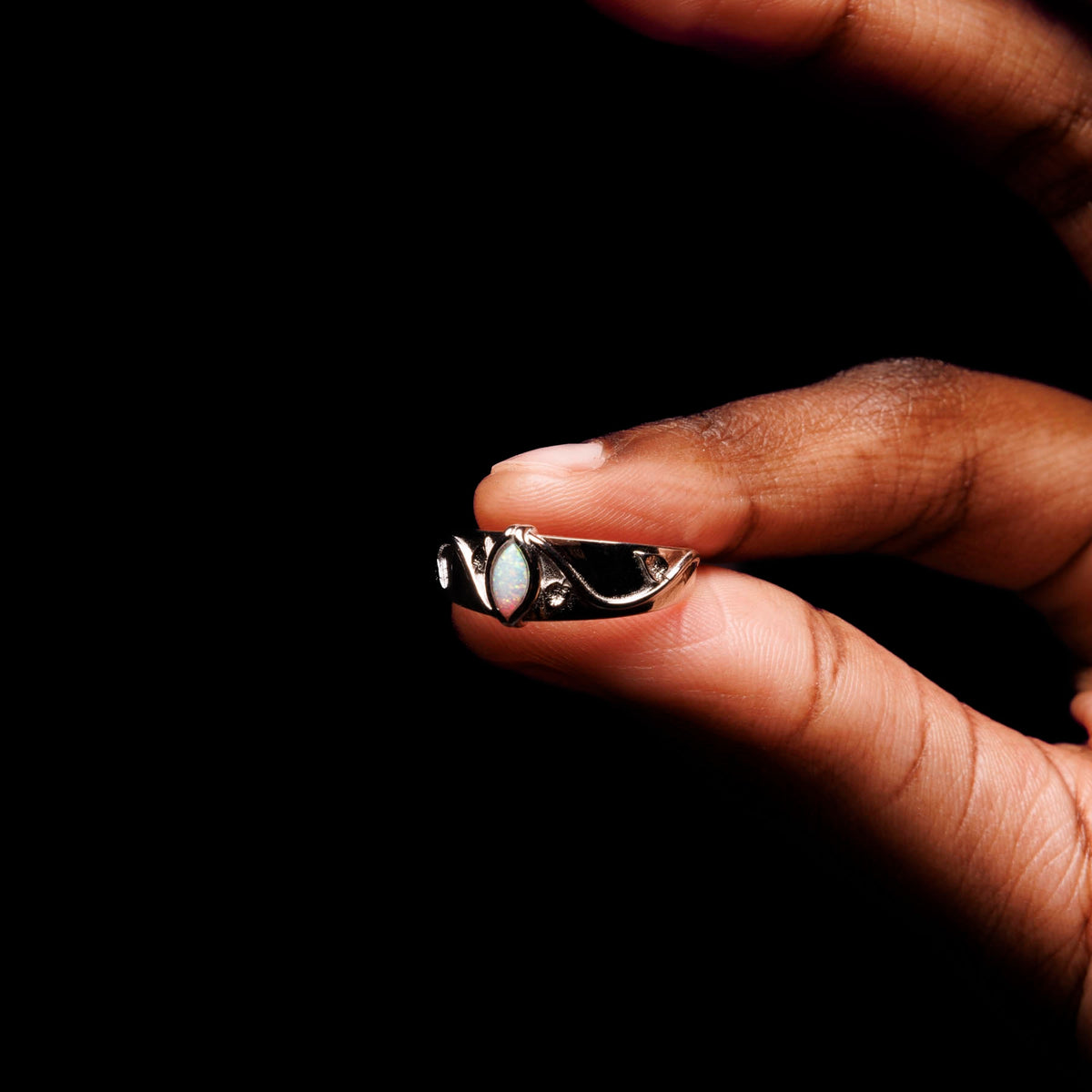 BIRTHSTONE RING - Hard Jewelry™
