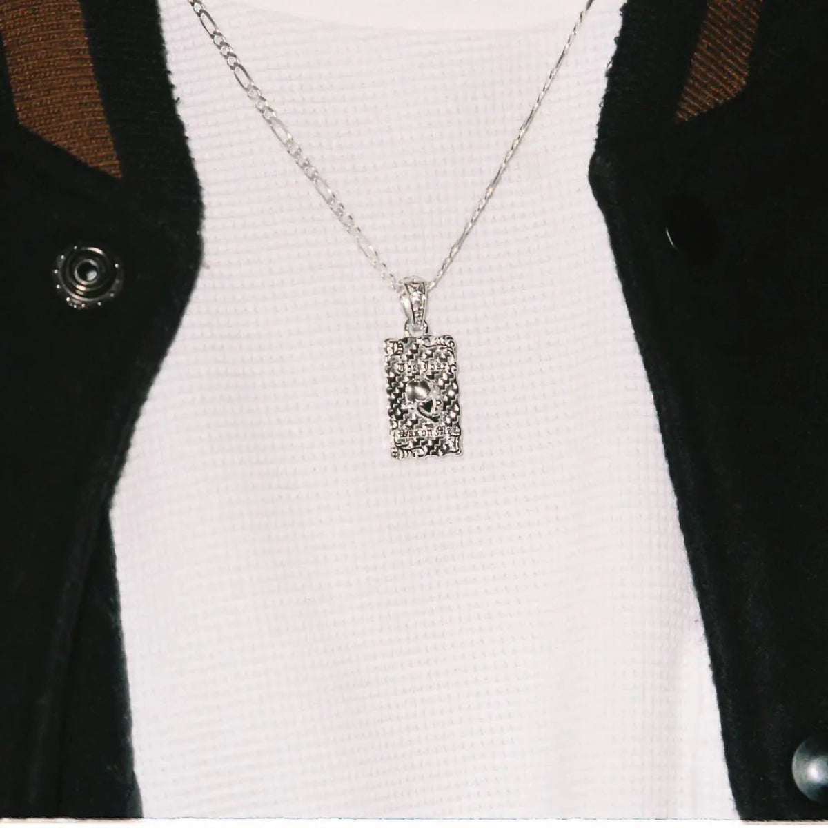 LAUGH NOW, DIE LATER PENDANT - Hard Jewelry™